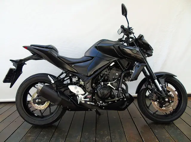 Moto Yamaha MT-03 2024 ABS