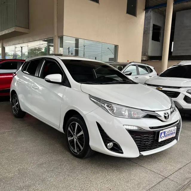 Carro Toyota Yaris 2021 1.5 XLS Connect CVT (Flex)