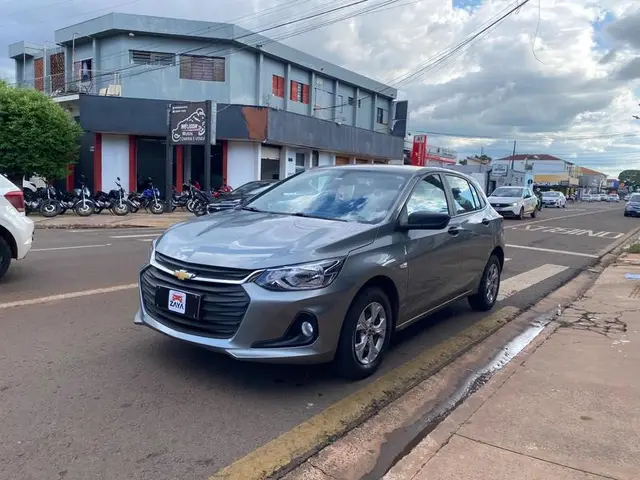 Carro Chevrolet Onix 2024 1.0