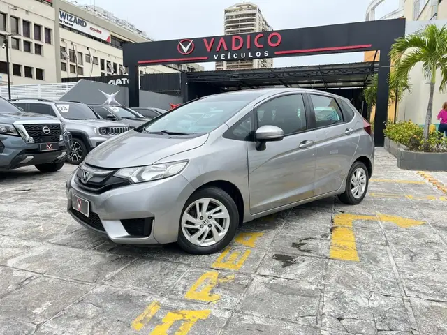 Carro Honda Fit 2016 1.5 16v LX CVT (Flex)