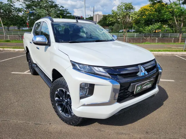 Carro Mitsubishi L200 Triton Sport 2023 HPE 2.4