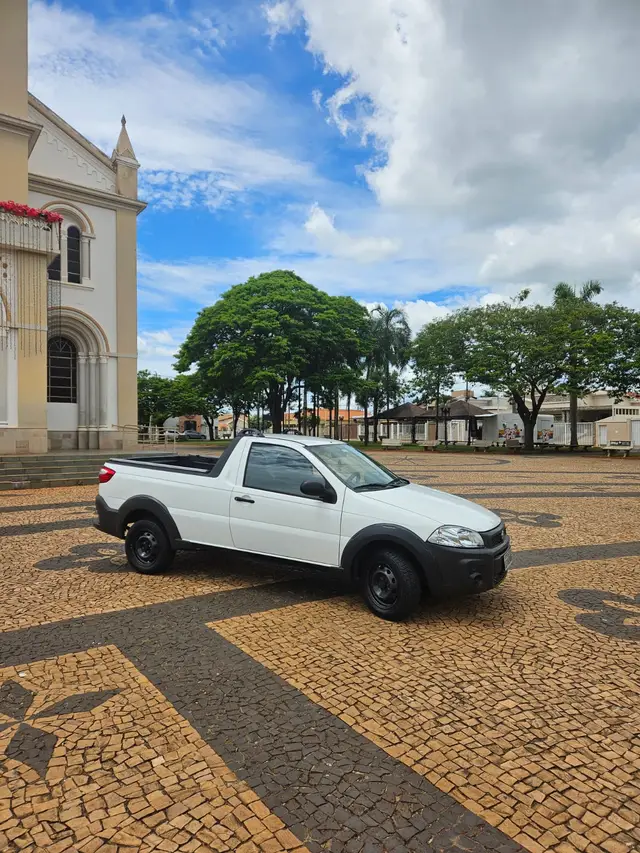 Carro Fiat Strada 2018 Hard Working 1.4 (Flex) (Cabine Simples)