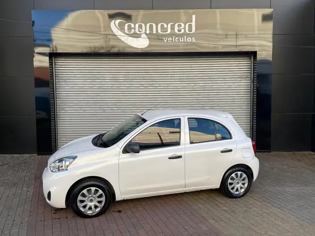 Carro Nissan March 2016 1.0 12V S (Flex)