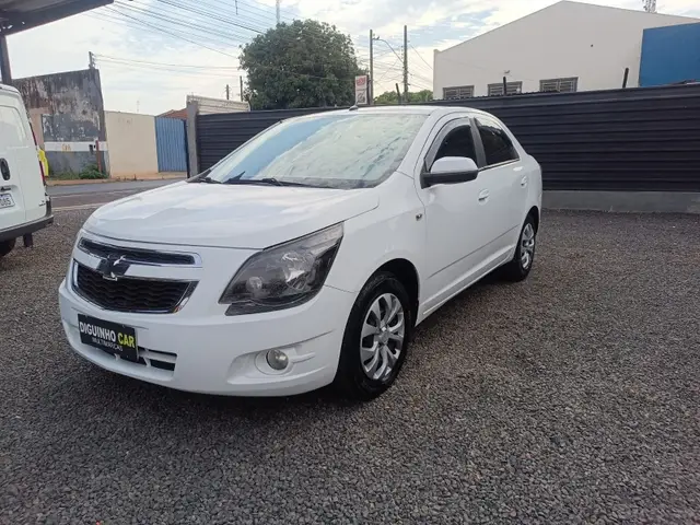 Carro Chevrolet Cobalt 2014 LT 1.4 8V (Flex)