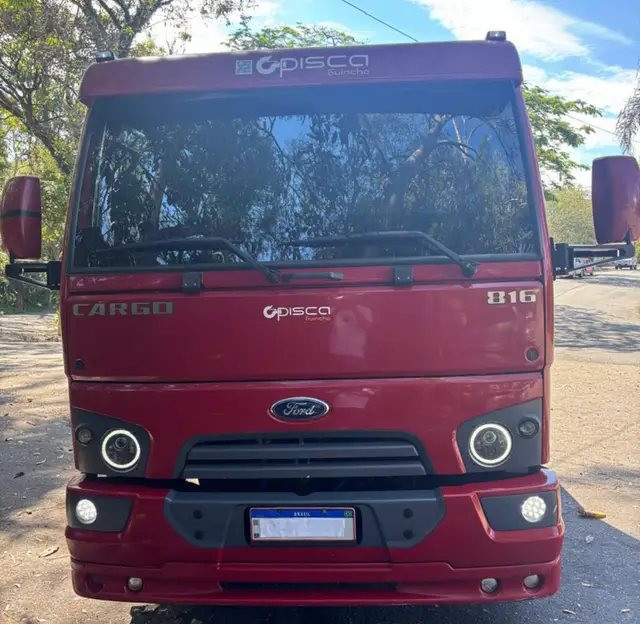Caminhão Ford Cargo 816 2016 816