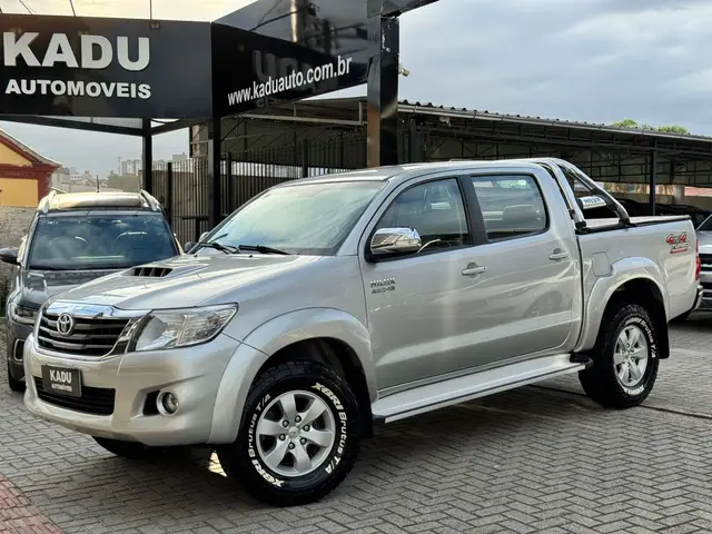Carro Toyota Hilux SW4 2014 3.0 TDI 4x4 SRV 7L