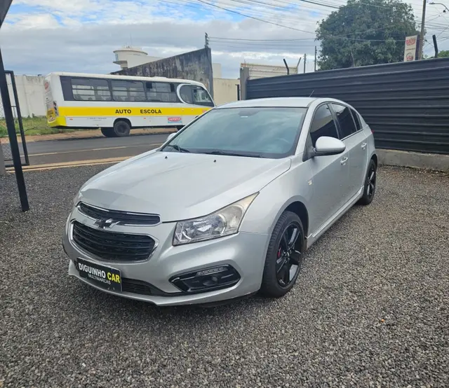 Carro Chevrolet Cruze Sport6 2015 LT 1.8 16V Ecotec (Flex)