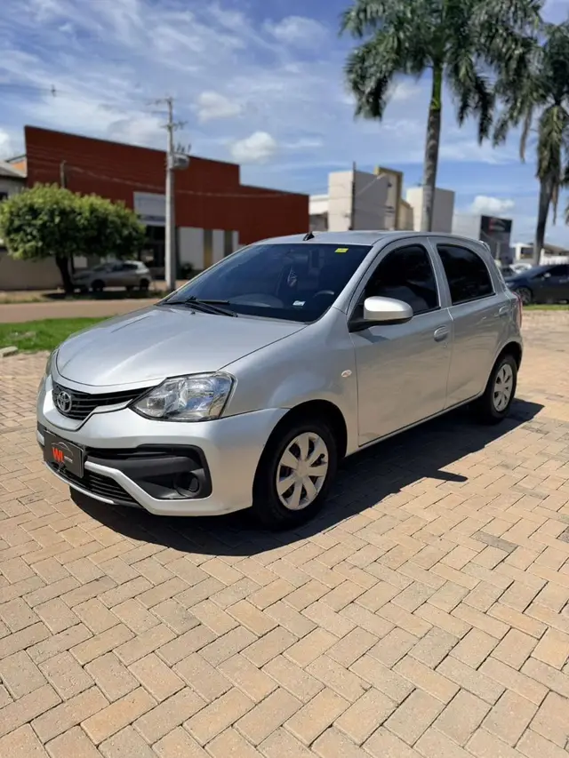 Carro Toyota Etios 2018 X 1.3 (Flex)
