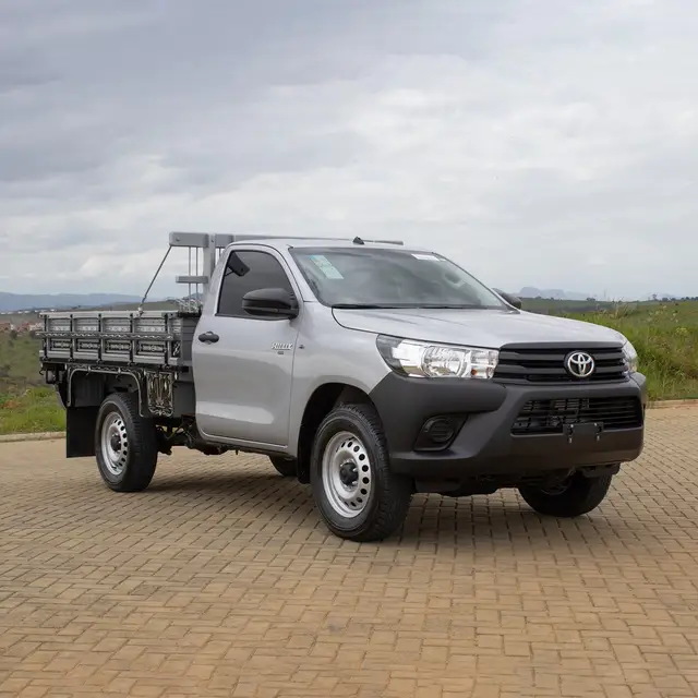 Carro Toyota Hilux Cabine Simples 2025 Chassi 4x4 2.8 Diesel MT