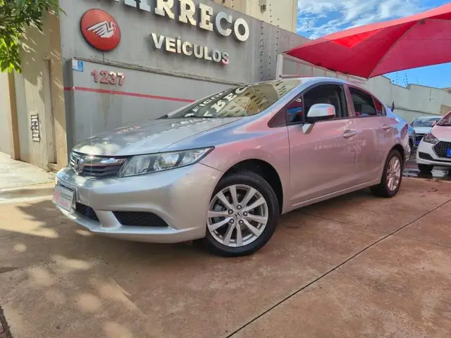 Carro Honda Civic 2015 LXS 1.8 i-VTEC (Aut) (Flex)