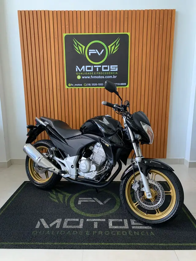 Moto Honda CB 300R 2015 (ABS)