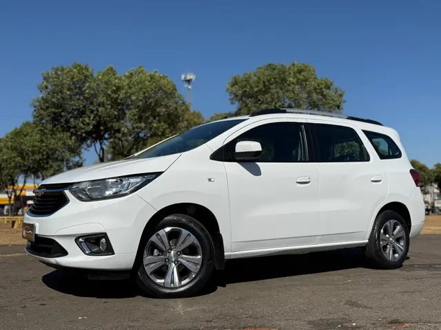 Carro Chevrolet Spin 2024 Premier 1.8 (Aut.)
