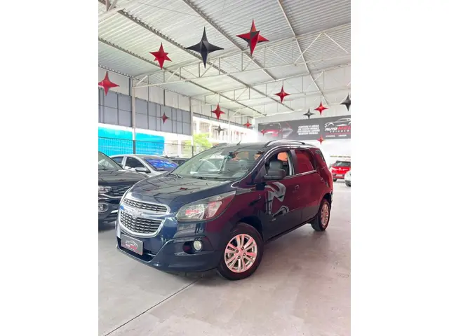 Carro Chevrolet Spin 2017 LT 5S 1.8 (Flex)