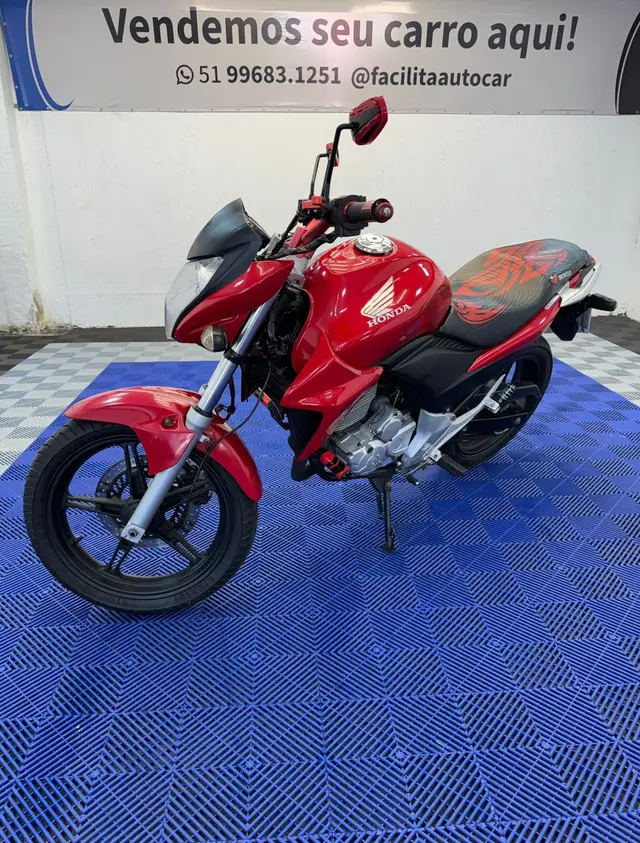 Moto Honda CB 300R 2014 Standard