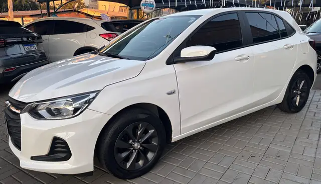 Carro Chevrolet Onix 2023 LT 1.0