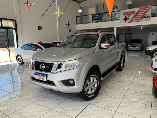 Carro Nissan Frontier 2018 2.3 TD CD LE 4x4 (Aut)
