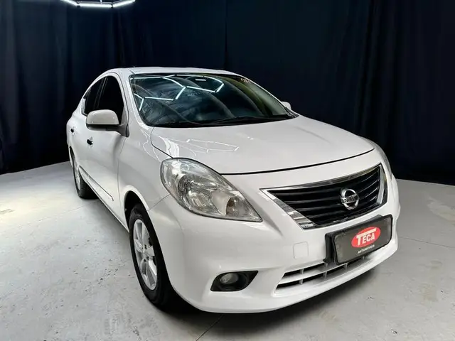 Carro Nissan Versa 2012 1.6 16V S (Flex)