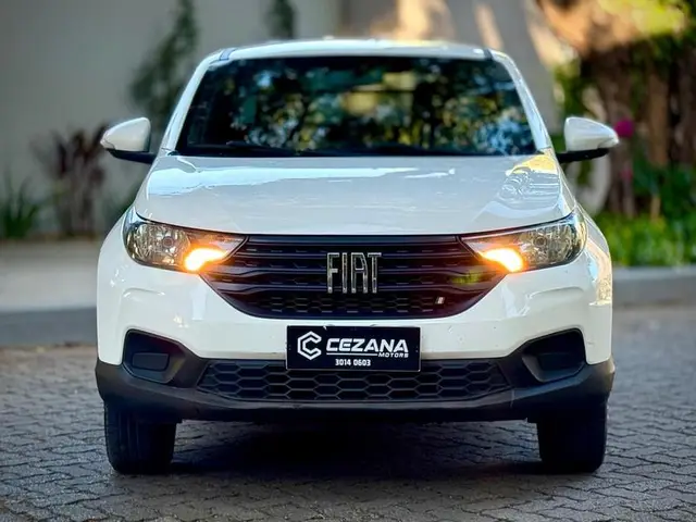 Carro Fiat Strada 2023 Endurance 1.4 Cabine Plus (Flex)