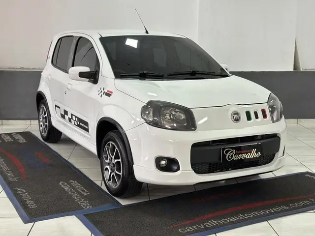 Carro Fiat Uno 2012 Sporting 1.4 8V (Flex) 4p