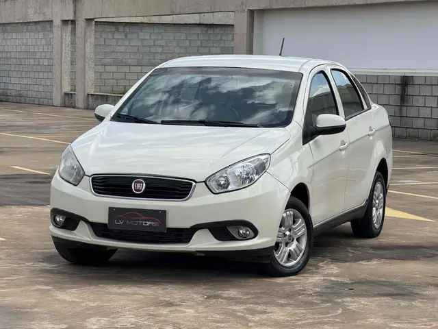Carro Fiat Grand Siena 2015 Essence 1.6 16V Dualogic (Flex)