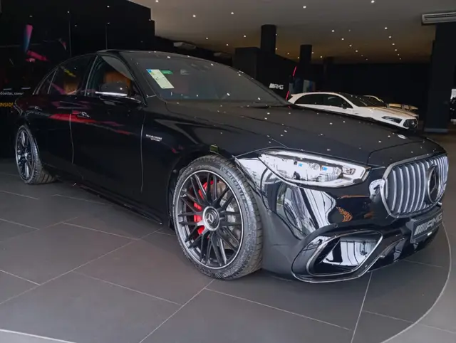 Carro Mercedes-Benz S 63 AMG 2026 E PERFORMANCE 4.0 TURBO PHEV