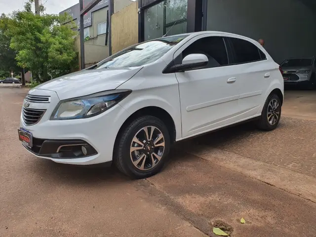 Carro Chevrolet Onix 2015 1.4 LTZ SPE/4 (Aut)