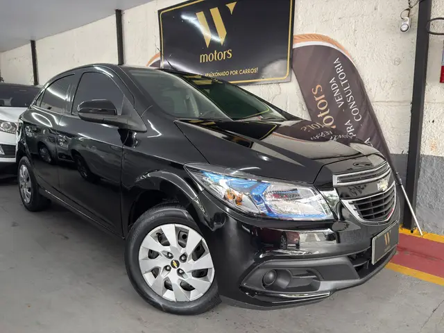 Carro Chevrolet Onix 2013 1.4 LT SPE/4