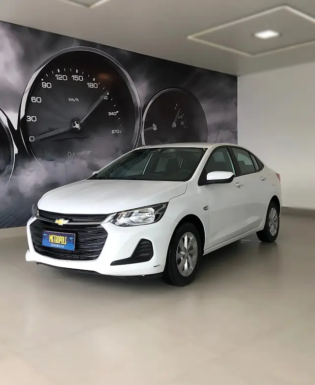 Carro Chevrolet Onix Plus 2023 LT 1.0 Turbo