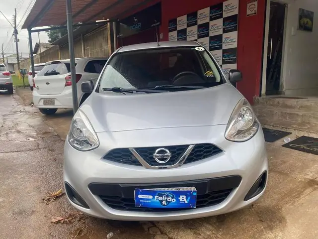Carro Nissan March 2016 1.0 12V (Flex)