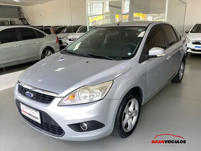 Carro Ford Focus Sedan 2010 Ghia 2.0 16V (Flex) (Aut)