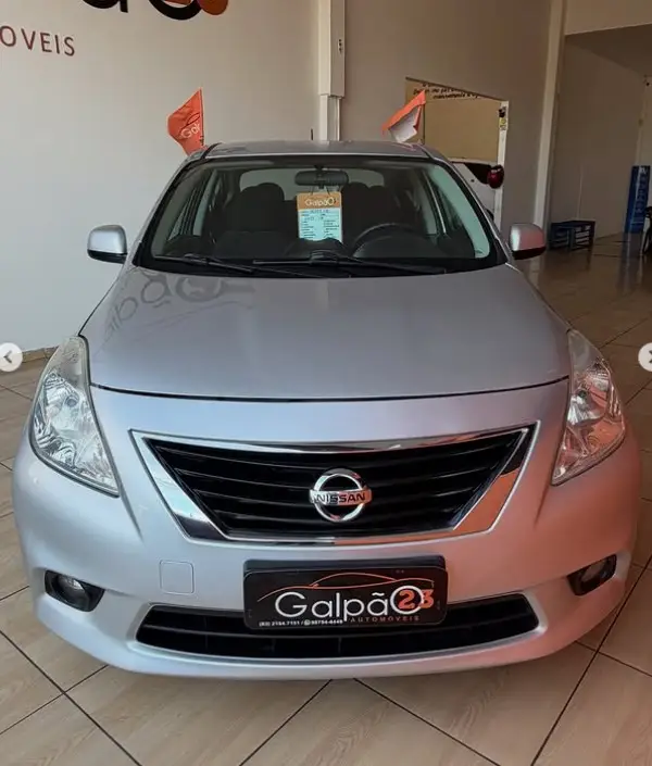 Carro Nissan Versa 2013 1.6 16V SV (Flex)