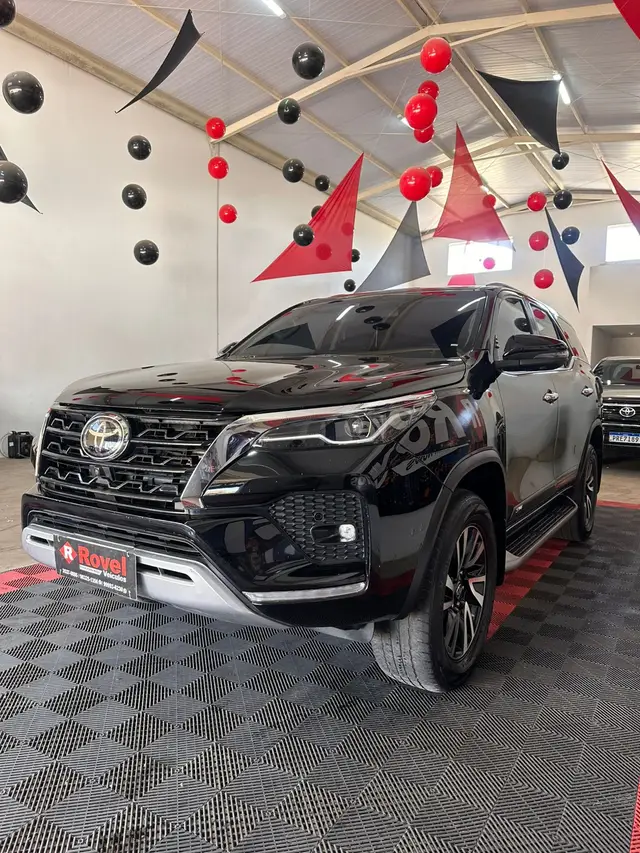 Carro Toyota SW4 2022 SRX 2.8 turbodiesel 5L 4x4 (Aut)