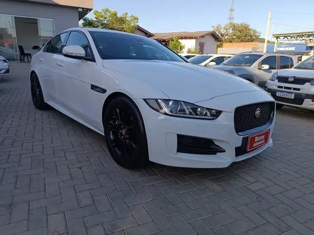 Carro Jaguar XE 2017 2.0 GTDI R-Sport