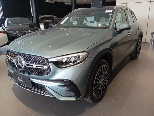 Carro Mercedes-Benz GLC 300  2026 AMG Line Coupe 4M 2.0 TB Aut.