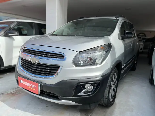 Carro Chevrolet Spin 2017 Activ 1.8 (Flex) (Aut)