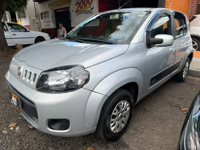 Carro Fiat Uno 2011 Vivace 1.0 8V (Flex) 4p