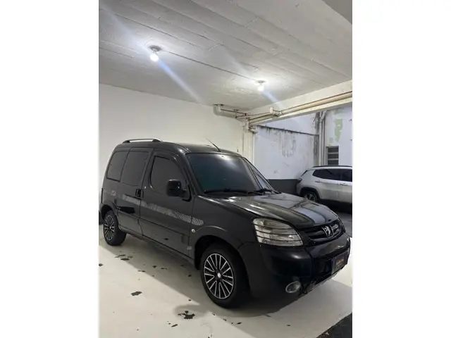 Carro Peugeot Partner 2011 Escapade 1.6 16V (Flex)