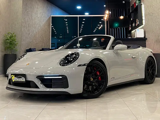Carro Porsche 911 Cabriolet 2024 GTS Cabriolet 3.0 (992)