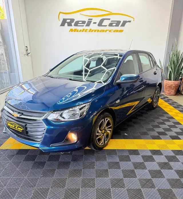 Carro Chevrolet Onix 2024 LT 1.0