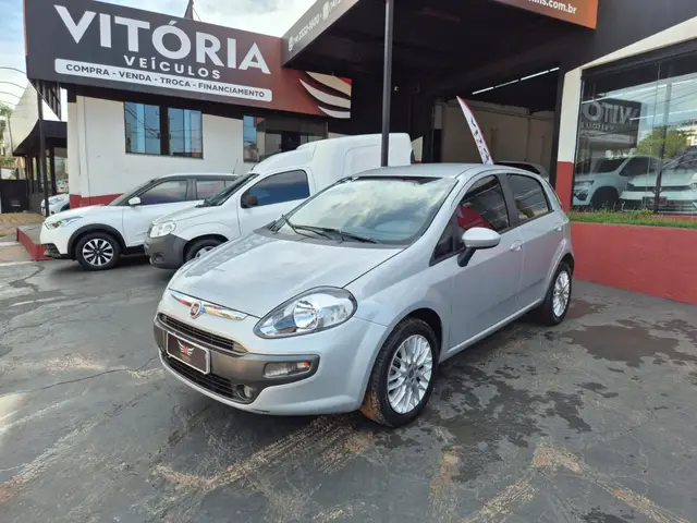 Carro Fiat Punto 2013 Essence 1.6 16V Dualogic (Flex)