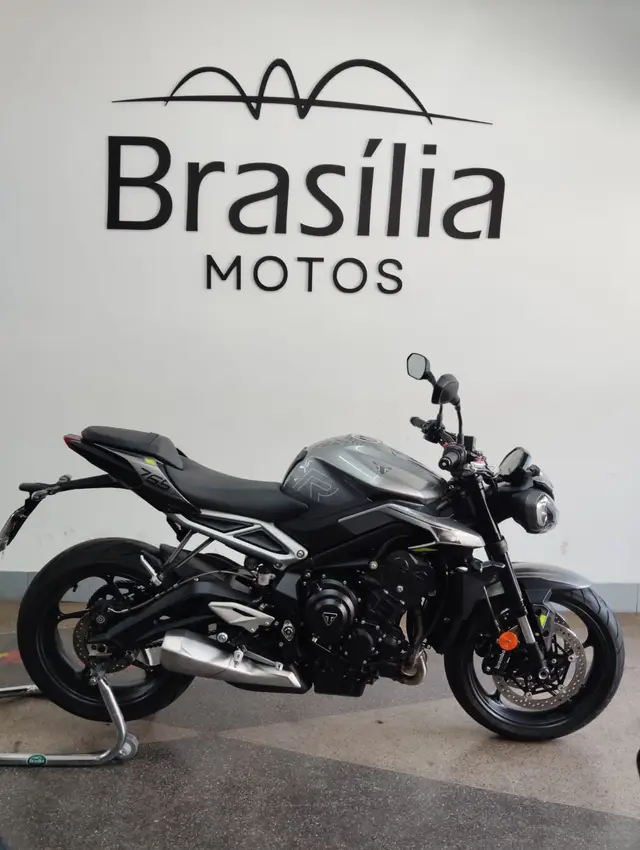 Moto Triumph Street Triple 765 2024 R