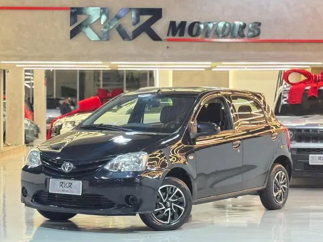 Carro Toyota Etios 2017 XS 1.5 (Aut) (Flex)