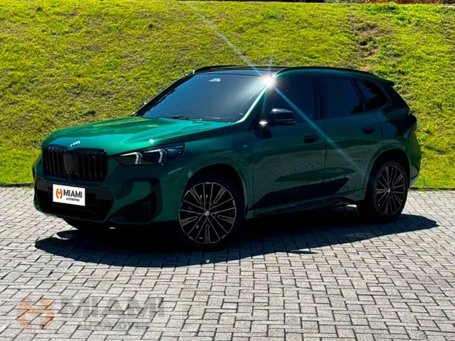 Carro BMW X1 2023 sDrive20i M Sport 2.0 Turbo (Aut.) (Híb.)