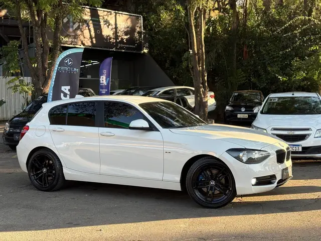 Carro BMW 120i 2015 120i Sport ActiveFlex