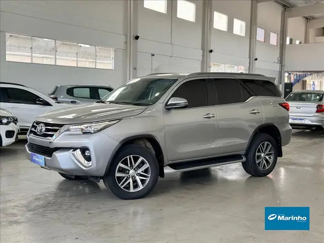 Carro Toyota SW4 2019 2.8 TDI SRX 7L 4x4 (Aut) (Diesel)