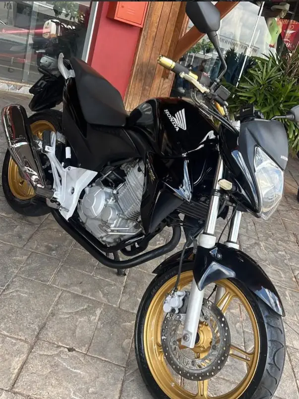 Moto Honda CB 300R 2015 (ABS)