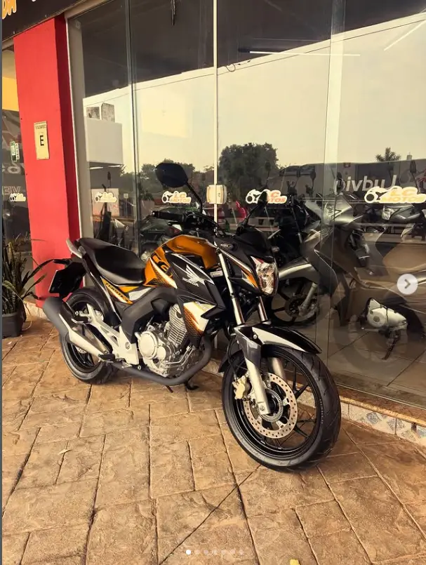 Moto Honda CB 250F Twister 2019 Standard
