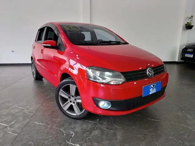 Carro Volkswagen Fox 2014 1.6 VHT I-Motion (Flex)