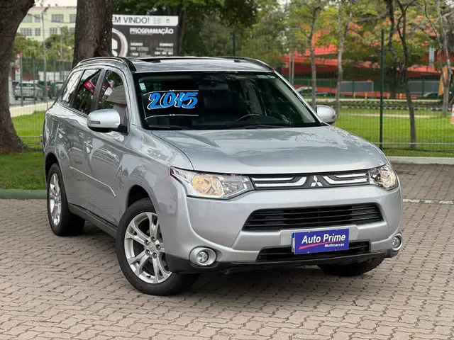 Carro Mitsubishi Outlander 2015 2.0 16V CVT