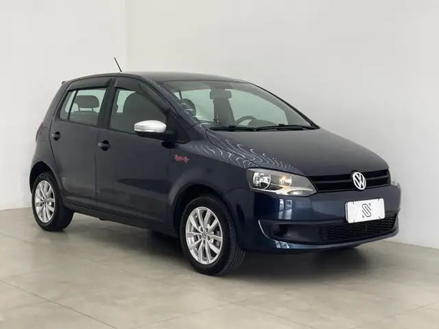 Carro Volkswagen Fox 2014 1.6 VHT Rock in Rio (Flex)